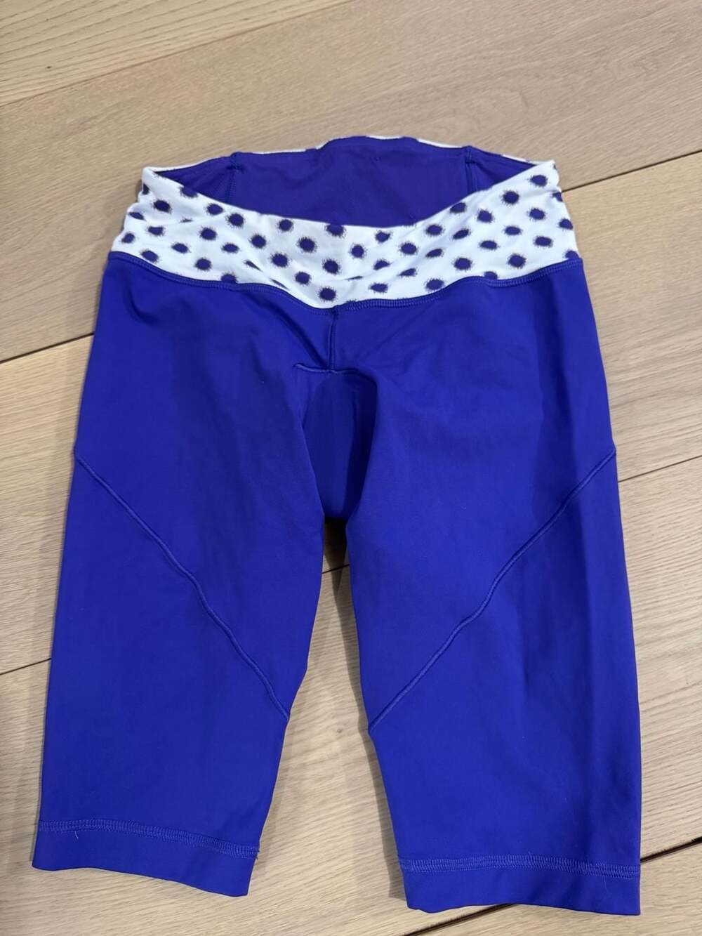 Lululemon Athletica Velo Vixen Padded Cycling Bike Shorts Size 4